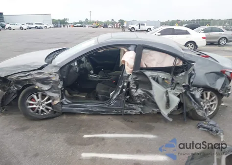 2016 Mazda Mazda3 I Touring z USA, uszkodzony, nr VIN JM1BM1V76G1350617